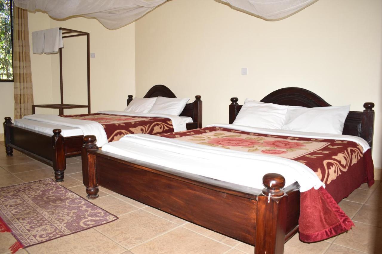 Rainbow Executive Lodge Boma la Ngombe Bagian luar foto