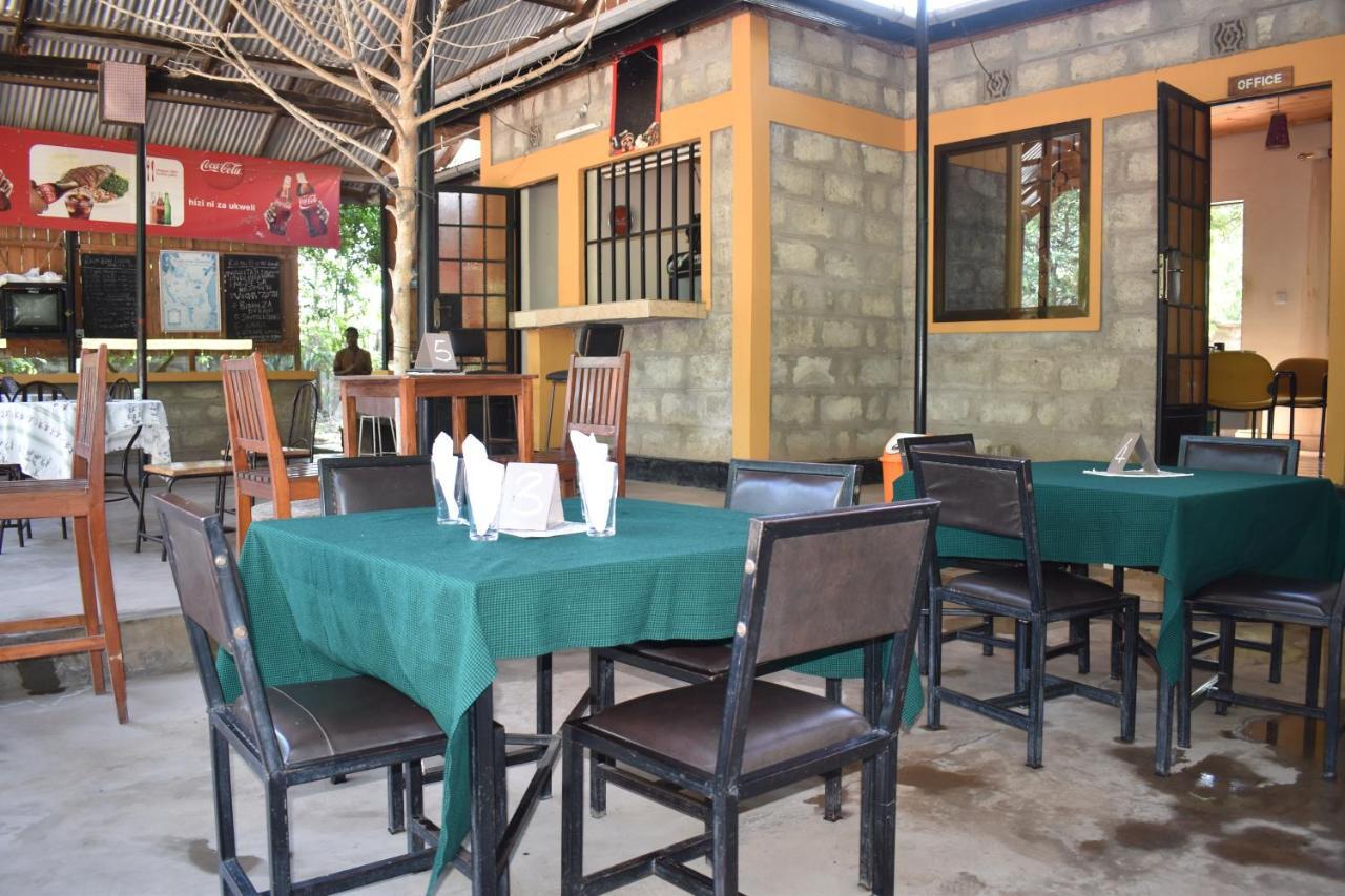 Rainbow Executive Lodge Boma la Ngombe Bagian luar foto
