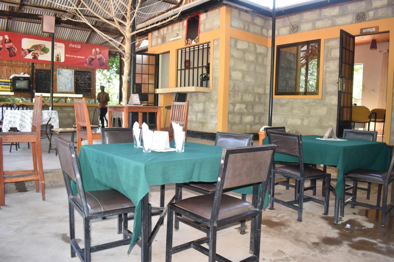 Rainbow Executive Lodge Boma la Ngombe Bagian luar foto