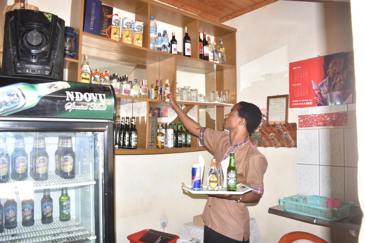 Rainbow Executive Lodge Boma la Ngombe Bagian luar foto